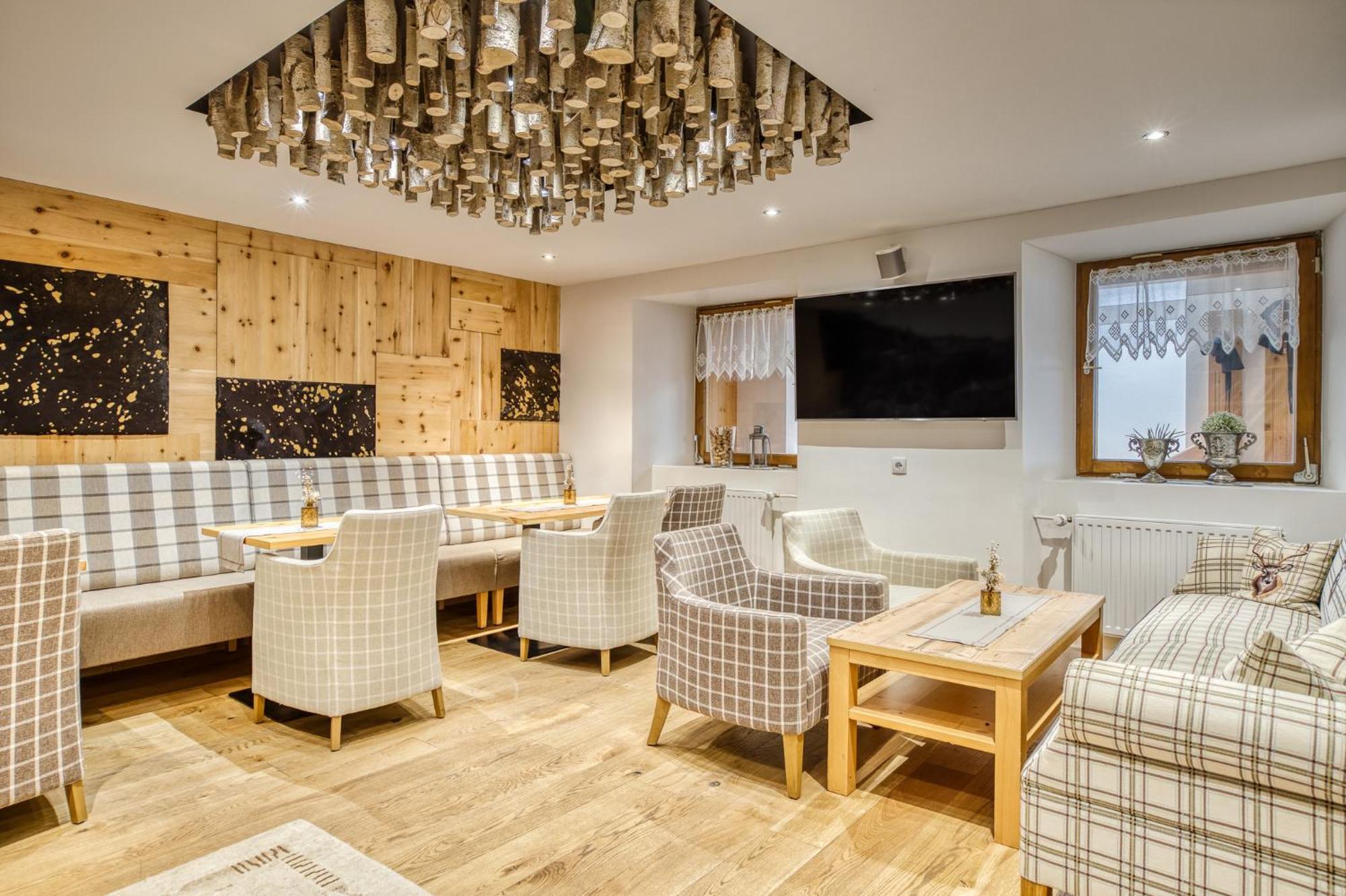 Hotel Jaegerhof Эц Экстерьер фото